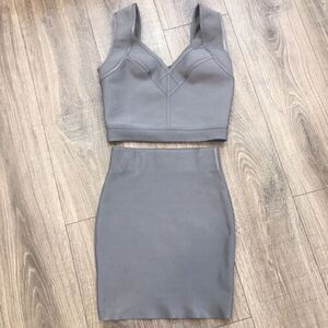 Tank Top And Fitted Skirt Outfit